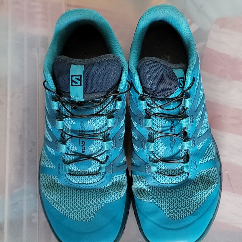 Salomon Vibe Running shoes